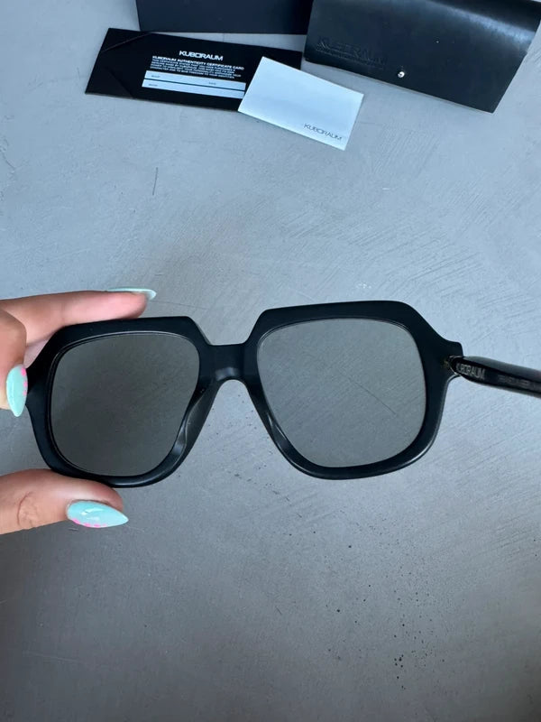 Kuboraum Masque P13 Lunettes de Soleil Noir Mat – Unisexe