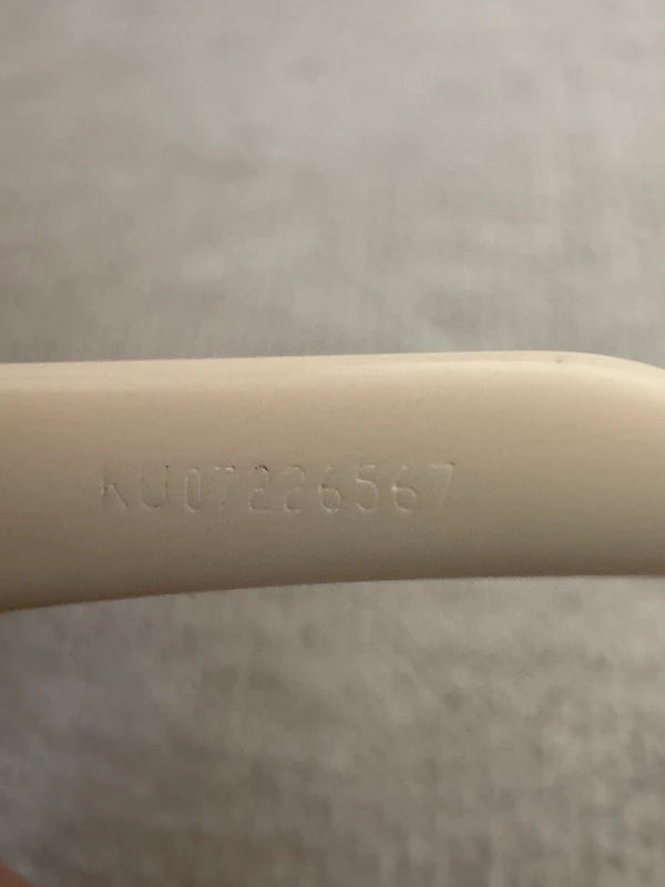 Lunettes de soleil Kuboraum Maske Q7 GI Crème – Comme neuves