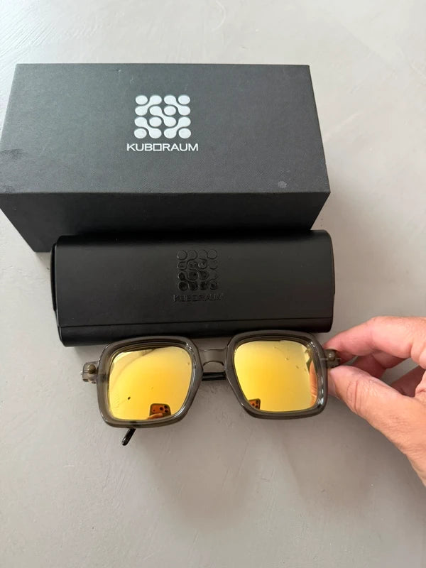 Kuboraum Maske P21 OL Olive – Lunettes Soleil Miroir Jaune