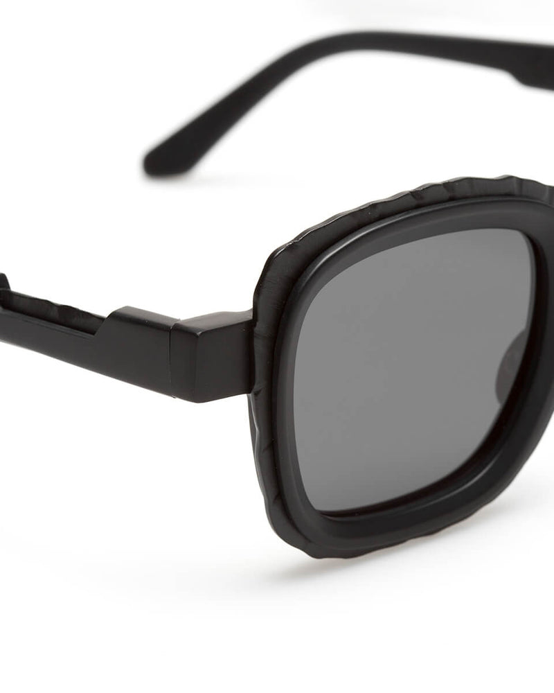 Kuboraum Z8 BM Col Noir Matt