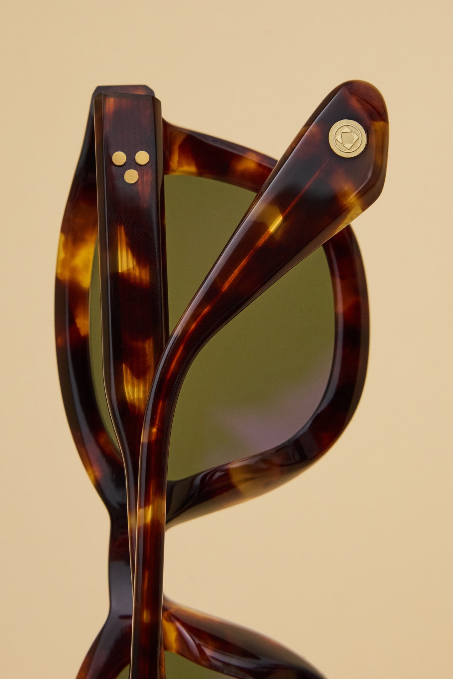 Lunetterie Générale The Last Idyll Tortoise 24K Gold Green G15