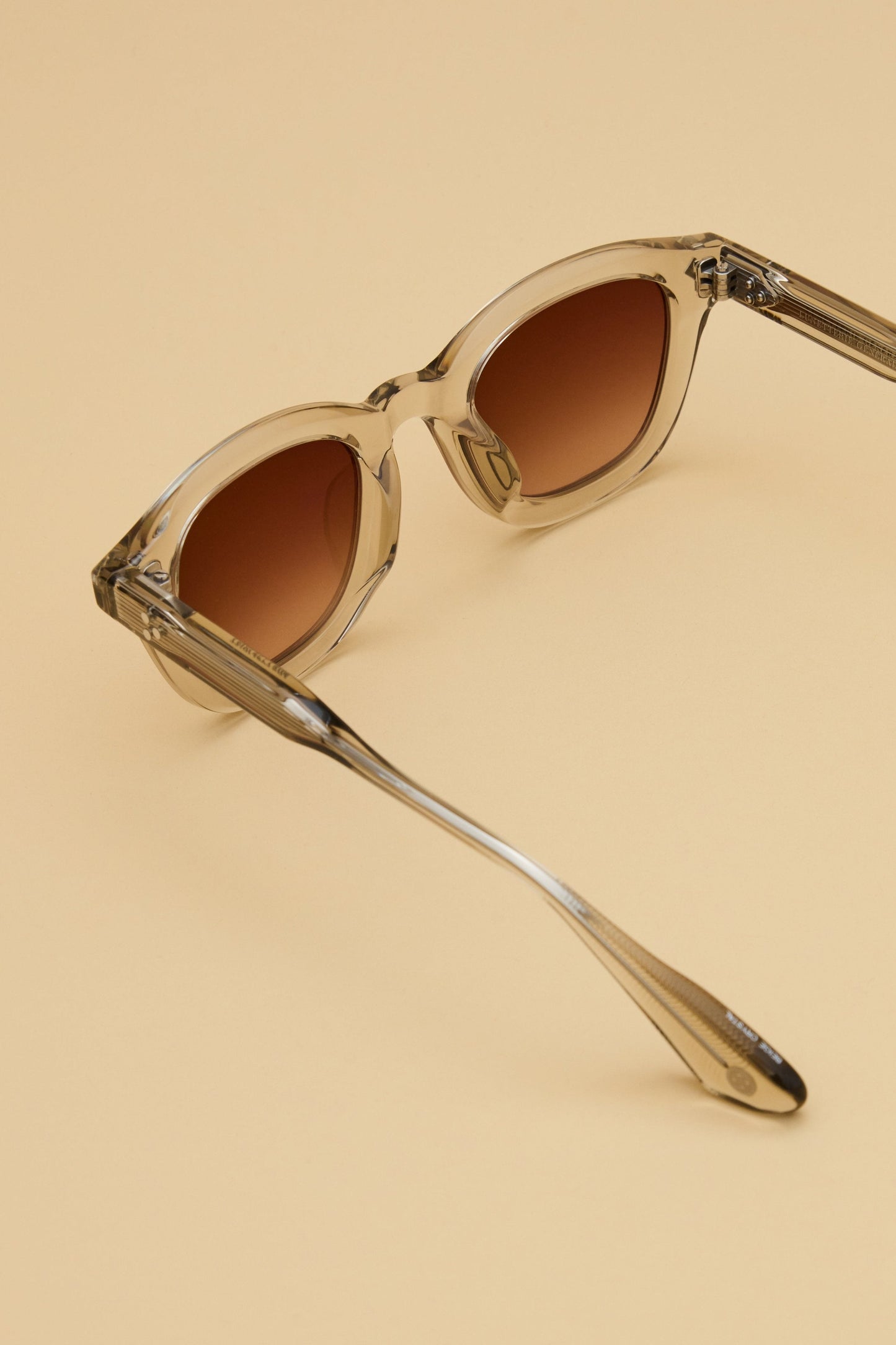 Lunetterie Générale – The Last Idyll Beige Crystal & Palladium
